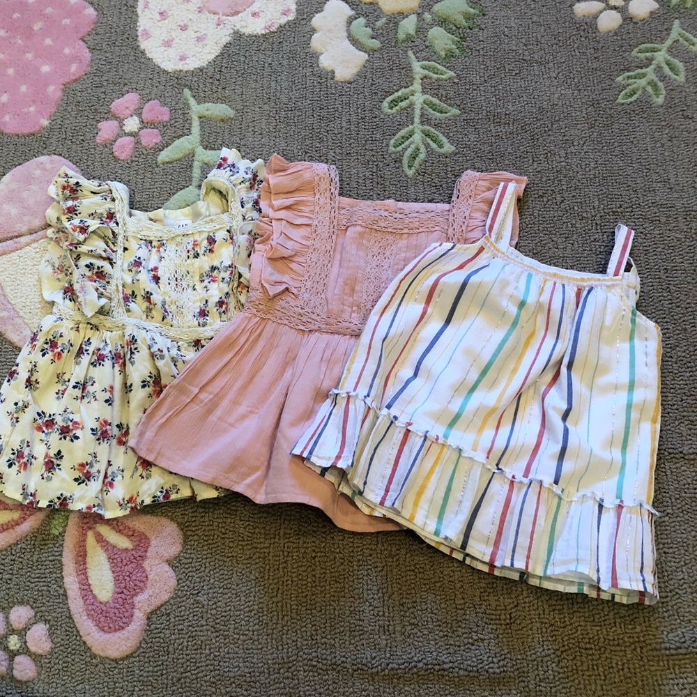 Bundle of  3 girls GAP shirts
